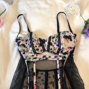 Victoria secret sexy lace bustier